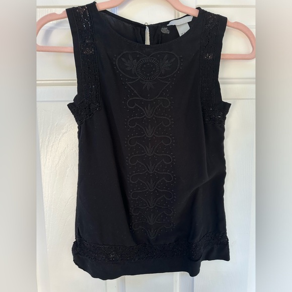 H&M Tops - H&M Embroidered Tank Top